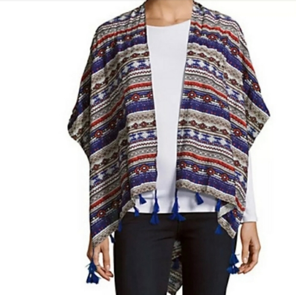 Anthropologie Accessories - Anthropologie Lulla Kimono Tassel Scarf Duo